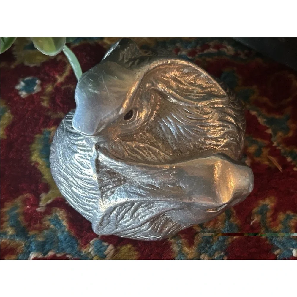 Vintage 1992 Arthur Court Snuggling Bunny Rabbits Pewter Signed Easter EC‎